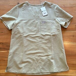 Figs women’s Catarina one pocket scrub top brand new